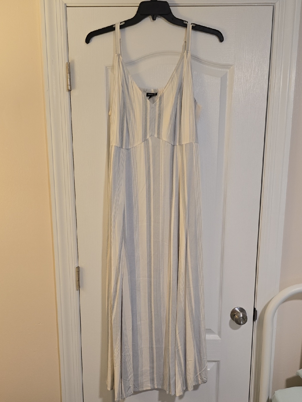 torrid Cream and Light Gray Striped Maxi Dress with Adjustable Straps